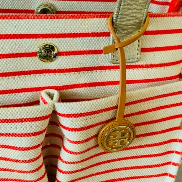 Tory Burch Carrie Tote - Picture 4 of 7
